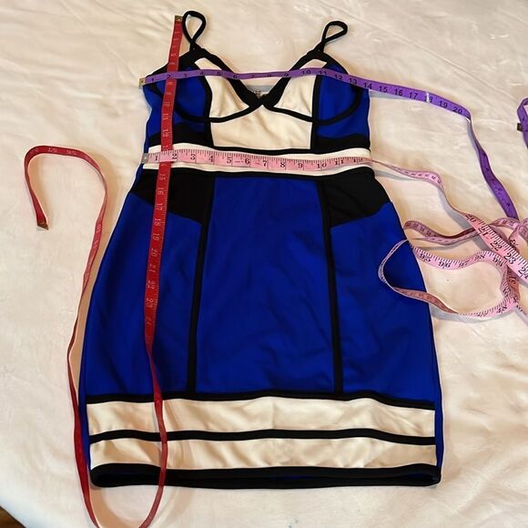 Privy Blue Cream Black Bodycon Mini Dress Size Small VNeck Spaghetti Strap New - Picture 11 of 11